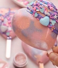 Alternative view of Hart Cakesicle Mould