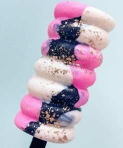 Alternative view of Twister Cakesicle Mould